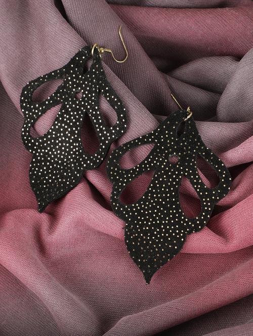 black rubber drop earring - 18270927 - Very Small Image - 1