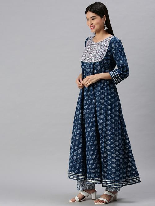 Women Printed Kurta Pant Set With Dupatta - 18285560 - Very Small Image - 1