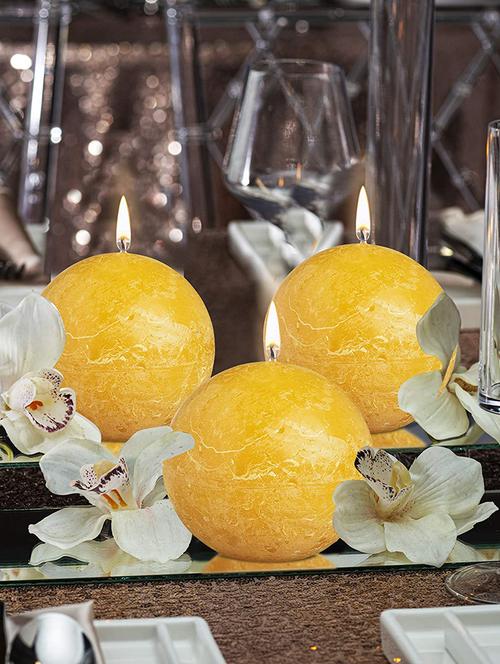 pinapple scented set of 3 yellow color round candles - 18287356 - Very Small Image - 1