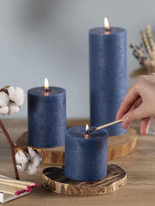 pineapple scented set of 3 blue color pillar candles - 18287427 - Very Small Image - 1