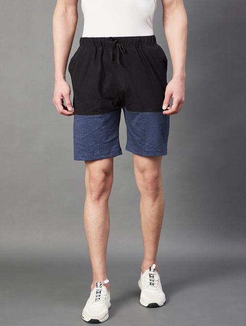 black color-blocked short - 18297488 - Very Small Image - 1