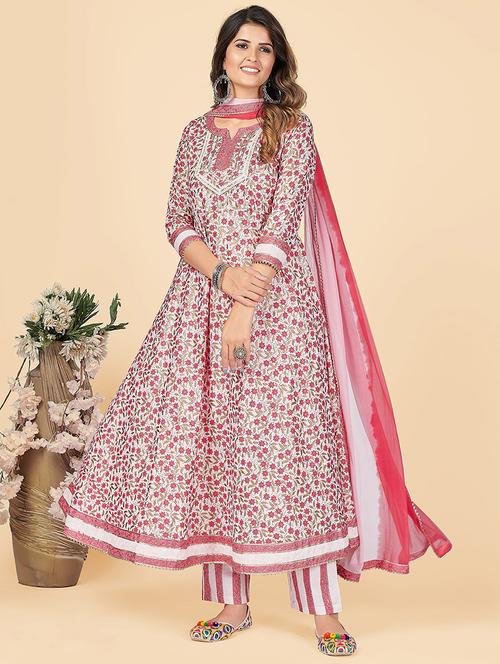 women three quarter sleeve kurta pant with dupatta set - 18306120 - Very Small Image - 1