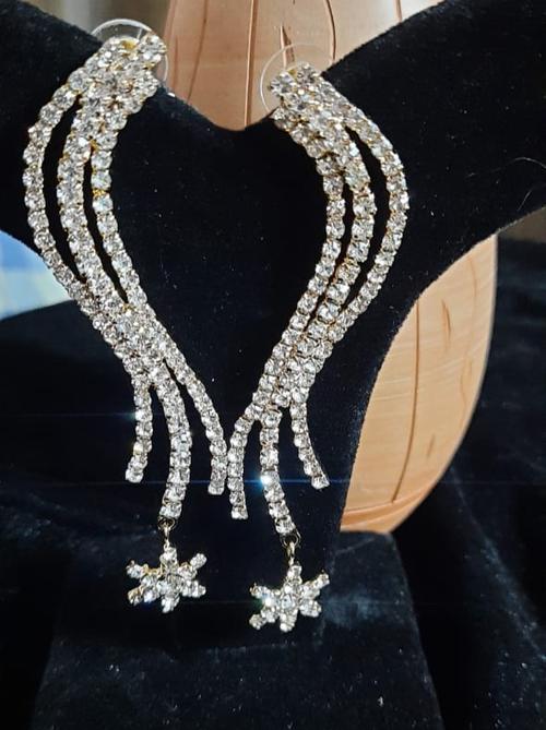 party wear earrings  - 18309704 - Very Small Image - 1