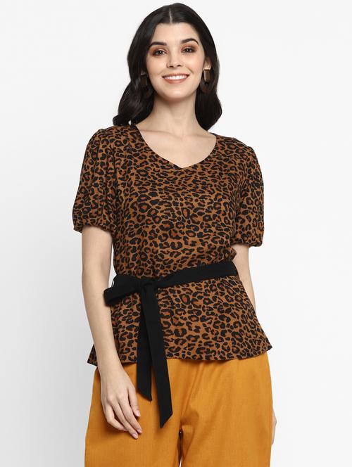 v-neck animal printed regular top - 18314890 - Very Small Image - 1