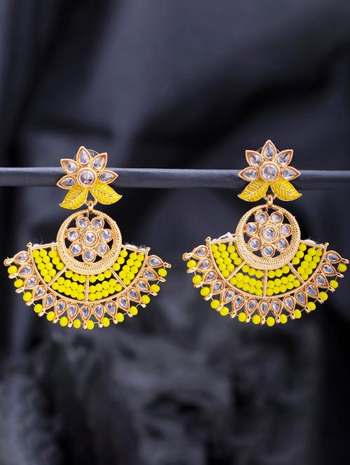 yellow metal chandballi earring - 18319998 - Very Small Image - 1