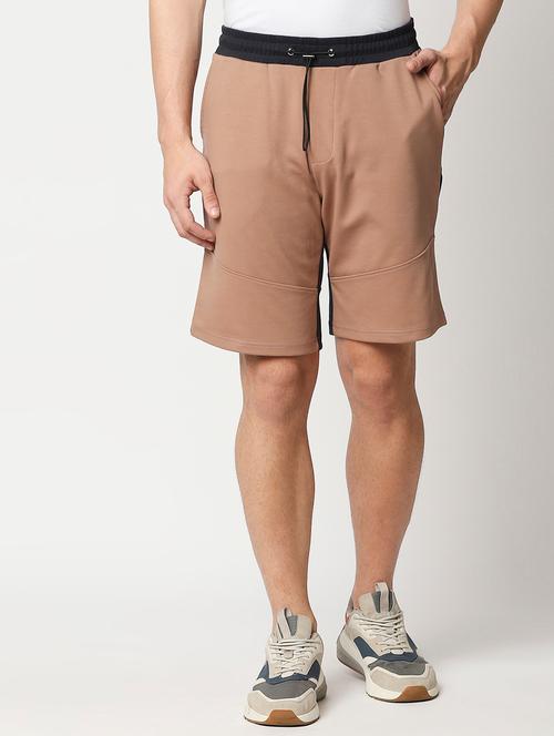 brown color block shorts - 18327658 - Very Small Image - 1
