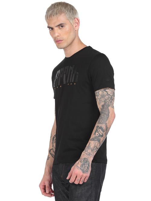 black chest print t-shirt - 18332669 - Very Small Image - 1