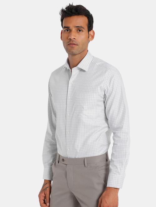 white checkered formal shirt - 18335939 - Very Small Image - 1