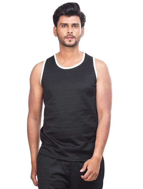 black solid  t-shirt - 18338348 - Very Small Image - 1