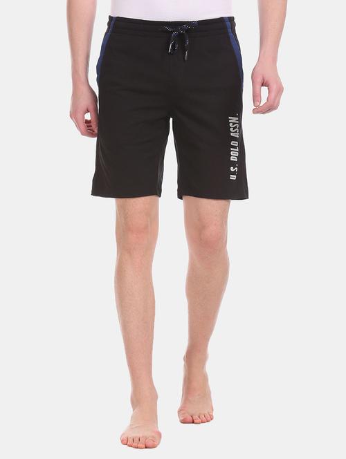 black printed short - 18352455 - Very Small Image - 1