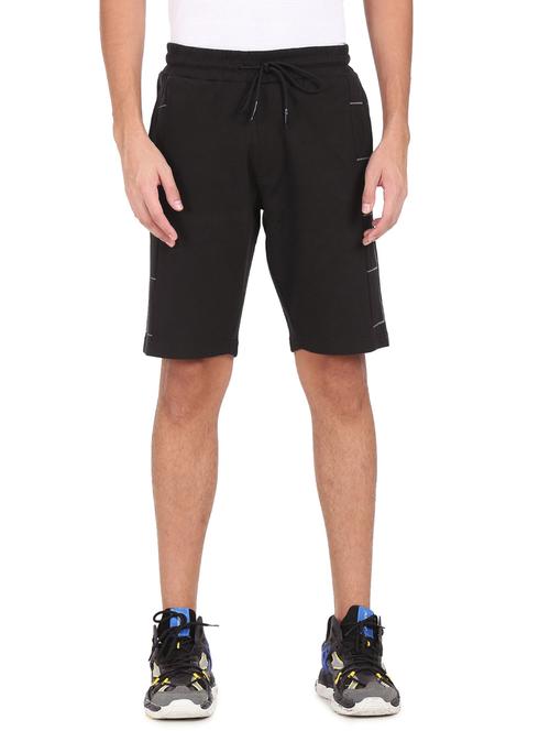 black printed short - 18352522 - Very Small Image - 1