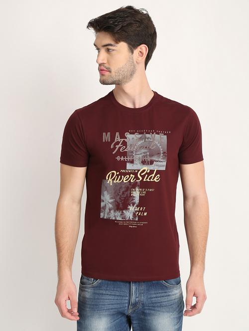 maroon chest printed t-shirt - 18363328 - Very Small Image - 1