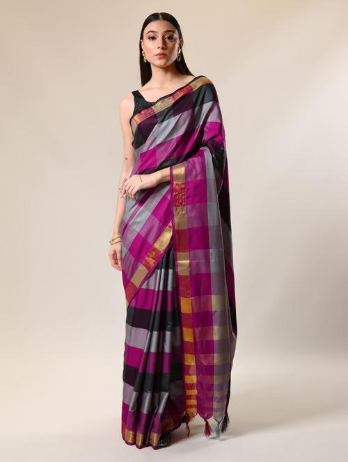 women's checks black colored saree with blouse - 18376609 - Very Small Image - 1