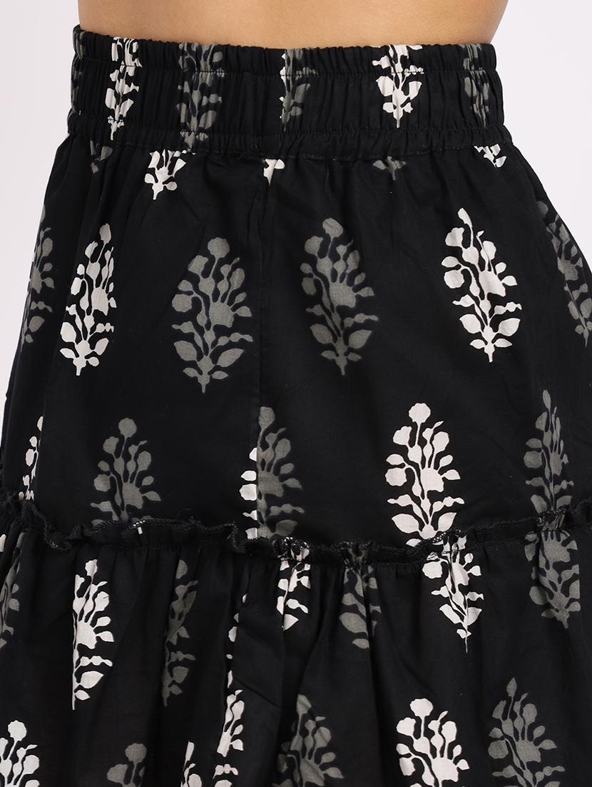 mid rise floral flared skirt - 18386225 - Zoom Image - 4