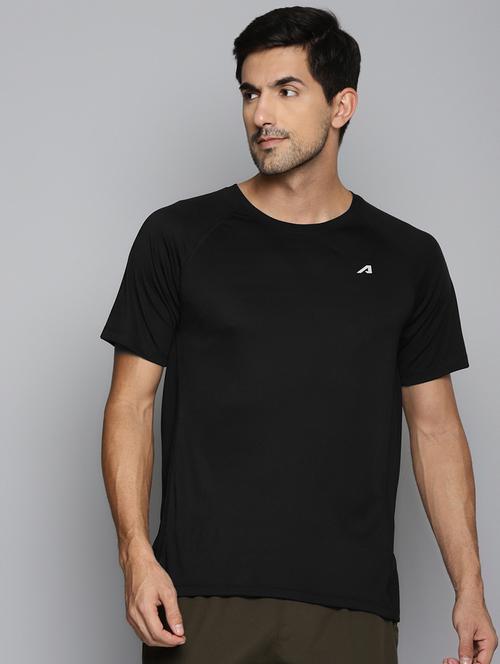 black solid t-shirt - 18387144 - Very Small Image - 1