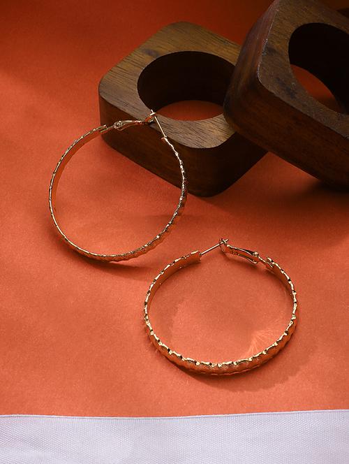 gold metal hoop earring - 18409369 - Very Small Image - 1