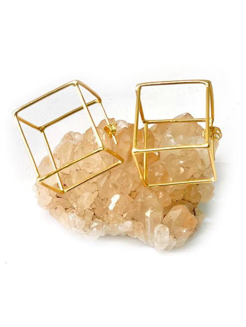 gold brass studs earring - 18414951 - Very Small Image - 1