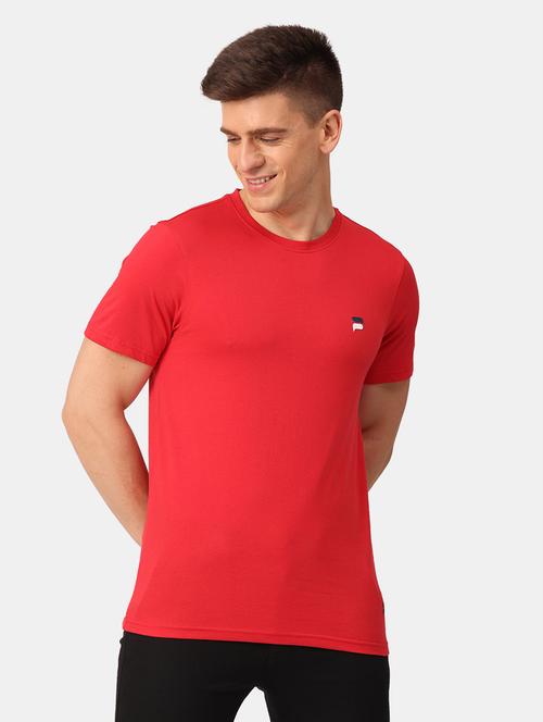 red chest print t-shirt - 18416585 - Very Small Image - 1