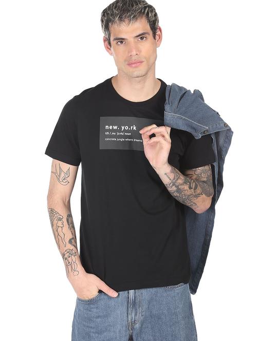 black chest print t-shirt - 18429272 - Very Small Image - 1