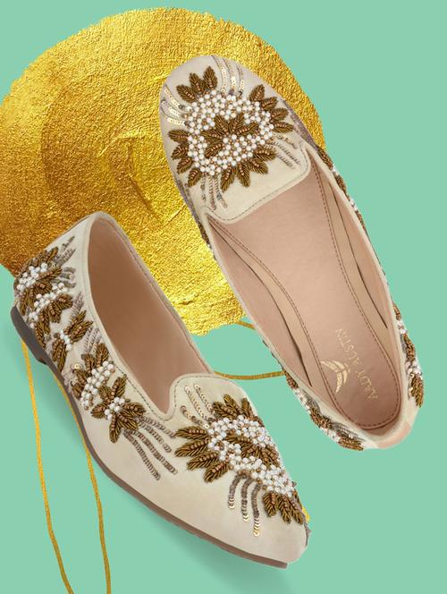 women beige slip on embroidered jutis  - 18440477 - Very Small Image - 1