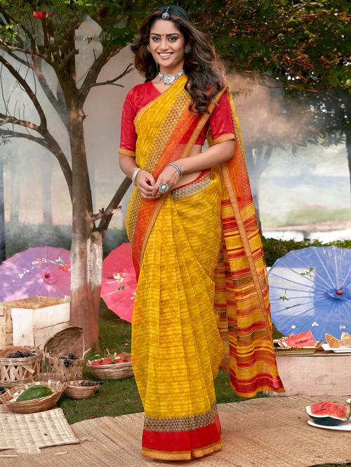 lace bordered printed saree with blouse - 18442060 - Very Small Image - 1
