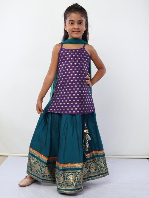 girls purple foil print kurta skirt set with dupatta - 18445835 - Very Small Image - 1