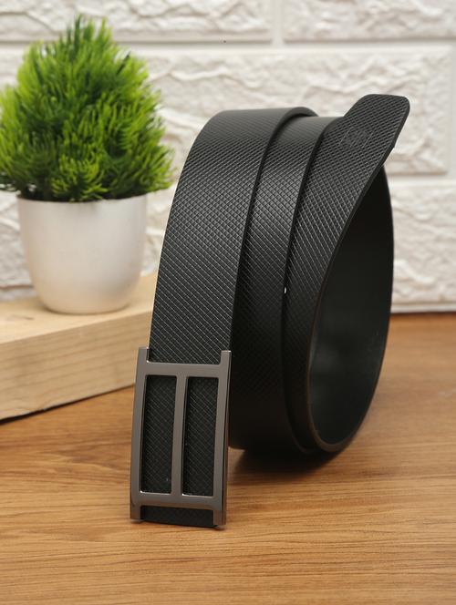black leather belt - 18449327 - Very Small Image - 1
