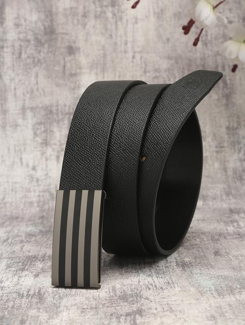 black leather belt - 18449406 - Very Small Image - 1