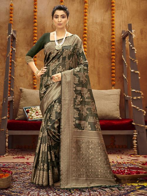Women's Self Design Green Colored Saree - 18451558 - Very Small Image - 1
