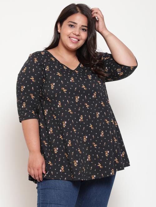 v-neck floral plus tee  - 18457267 - Very Small Image - 1