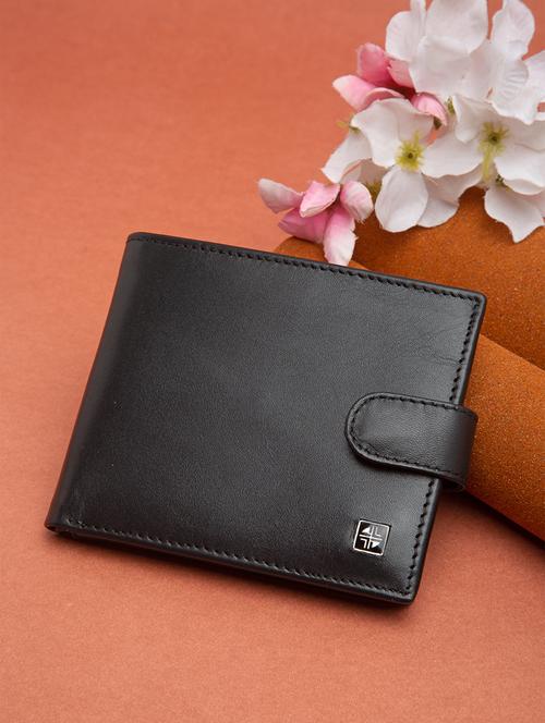 black leather wallet - 18458672 - Very Small Image - 1