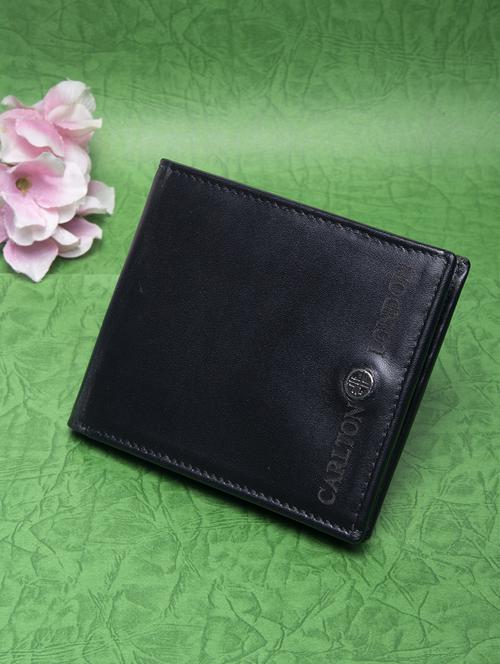 black leather wallet - 18458686 - Very Small Image - 1