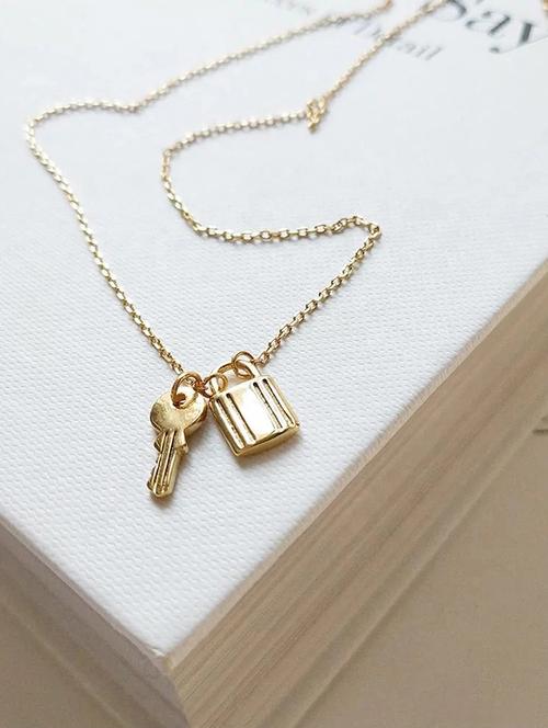vembley charming gold plated lock and key pendant necklace - 18464858 - Very Small Image - 1