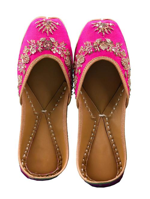 women embellished slip on juti  - 18473847 - Very Small Image - 1