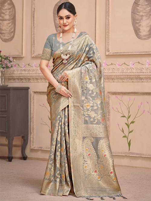 self design woven saree - 18499385 - Very Small Image - 1