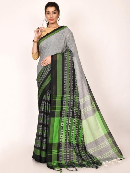tassel detailed handloom saree  with blouse - 18515037 - Very Small Image - 1