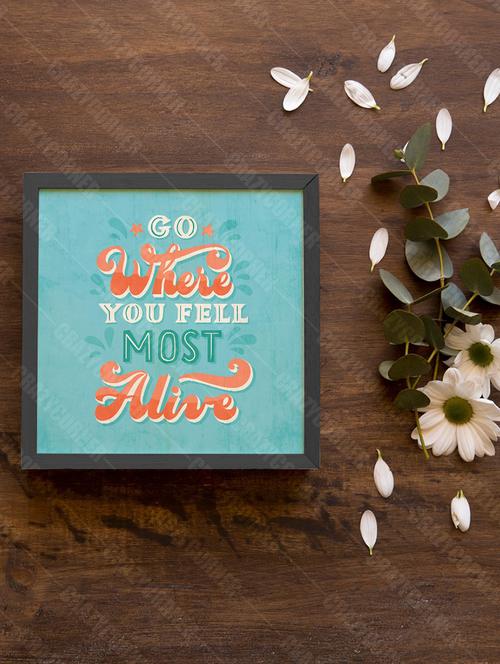 wooden photo frame - 18552538 - Very Small Image - 1