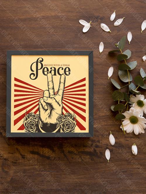 wooden photo frame - 18552561 - Very Small Image - 1