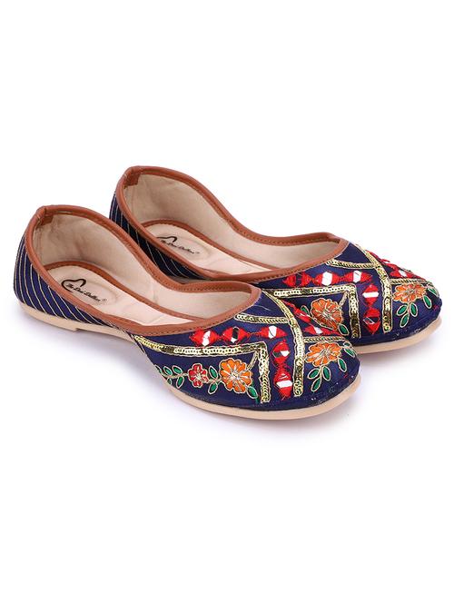 women embellished slip on mojaris - 18559760 - Very Small Image - 1