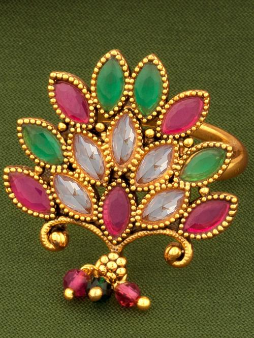 gold plated hand ring - 18566924 - Very Small Image - 1