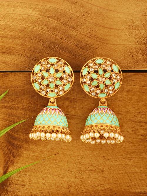 gold plated earring - 18567195 - Very Small Image - 1