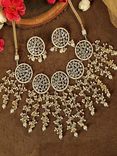 gold metal set - 18567570 - Very Small Image - 1