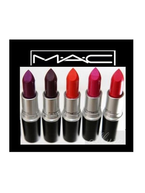 a must have combo for every women in their make-up kit - 18574833 - Very Small Image - 1