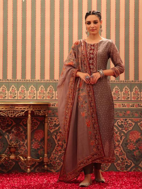 bandhani kurta pant set with dupatta - 18576173 - Very Small Image - 1