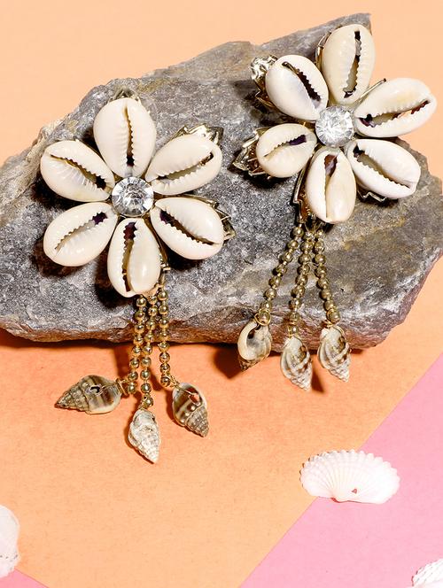 white metal drop earring - 18585747 - Very Small Image - 1