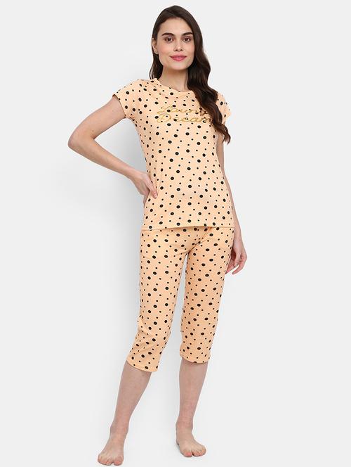 round neck printed nightwear capri set - 18615615 - Very Small Image - 1