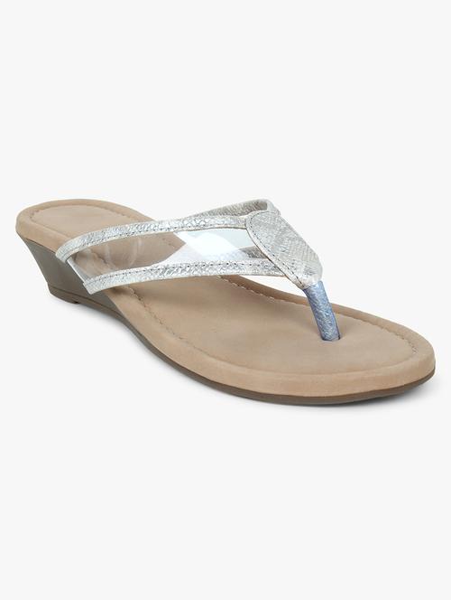 women slip on sandal - 18629731 - Very Small Image - 1