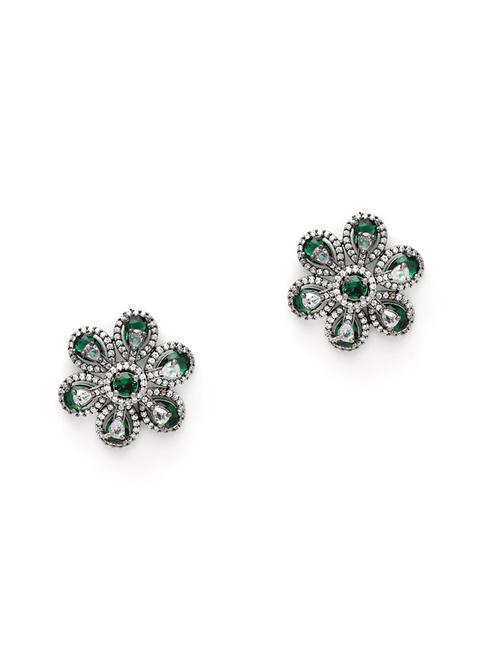 silver plated stud earring - 18633125 - Very Small Image - 1
