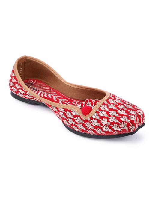 women embroidered mojari  - 18634488 - Very Small Image - 1