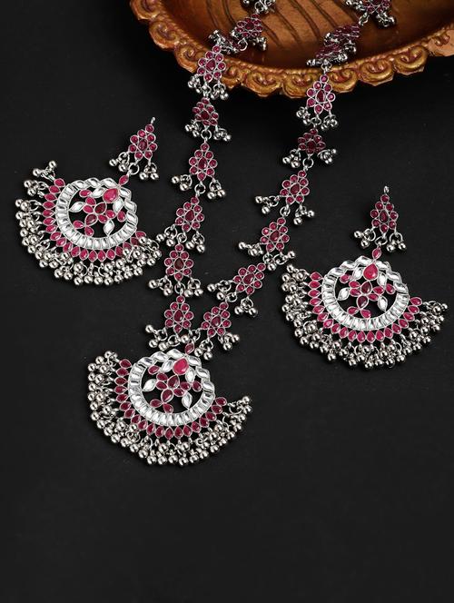 red metal necklaces and earring - 18635995 - Very Small Image - 1